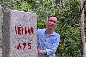 Nhà văn Nguyễn Văn Học