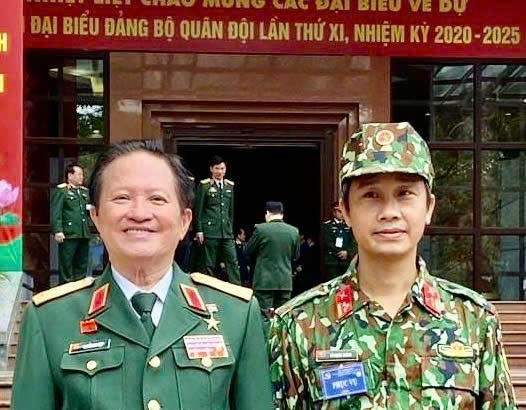 Thượng tướng Nguyễn Huy Hiệu và Đại tá Vũ Mạnh Cường