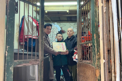 Du thuyền Grand Pioneers trong lòng vịnh Hạ Long