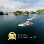 Du thuyền Grand Pioneers trên Vịnh Hạ Long/ Grand Pioneers cruise on Ha Long Bay