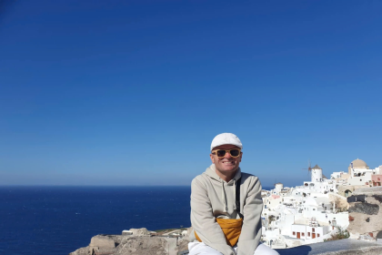 Nhà thơ Iakovos Theras Karamolegkos