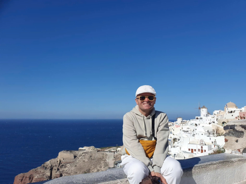 Thi sĩ Hy Lạp Iakovos Theras Karamolegkos