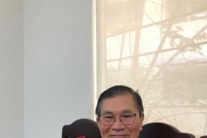 Chân dung nhà thơ Lê Tuấn Lộc.